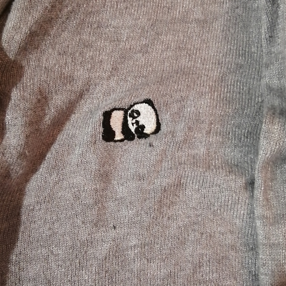 Sweaters - Picture 2 of 4